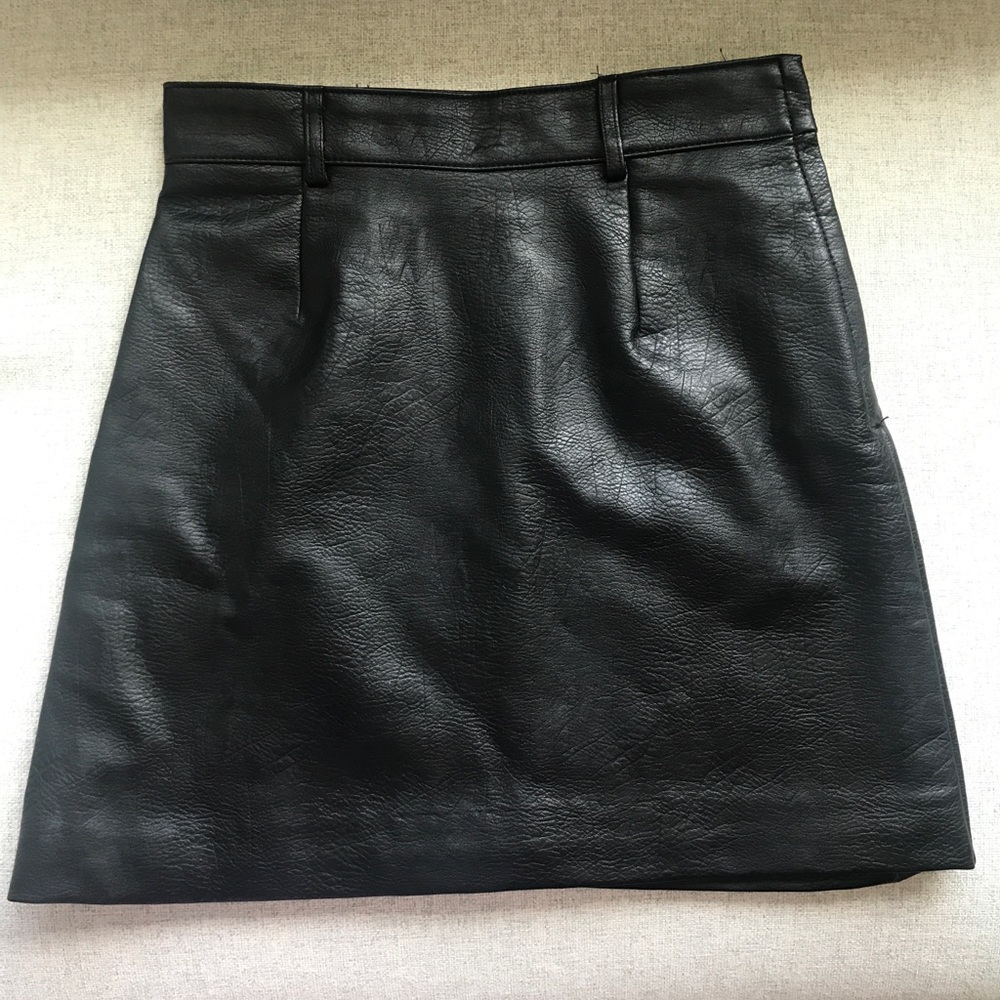 Faux Leather Mini skirt